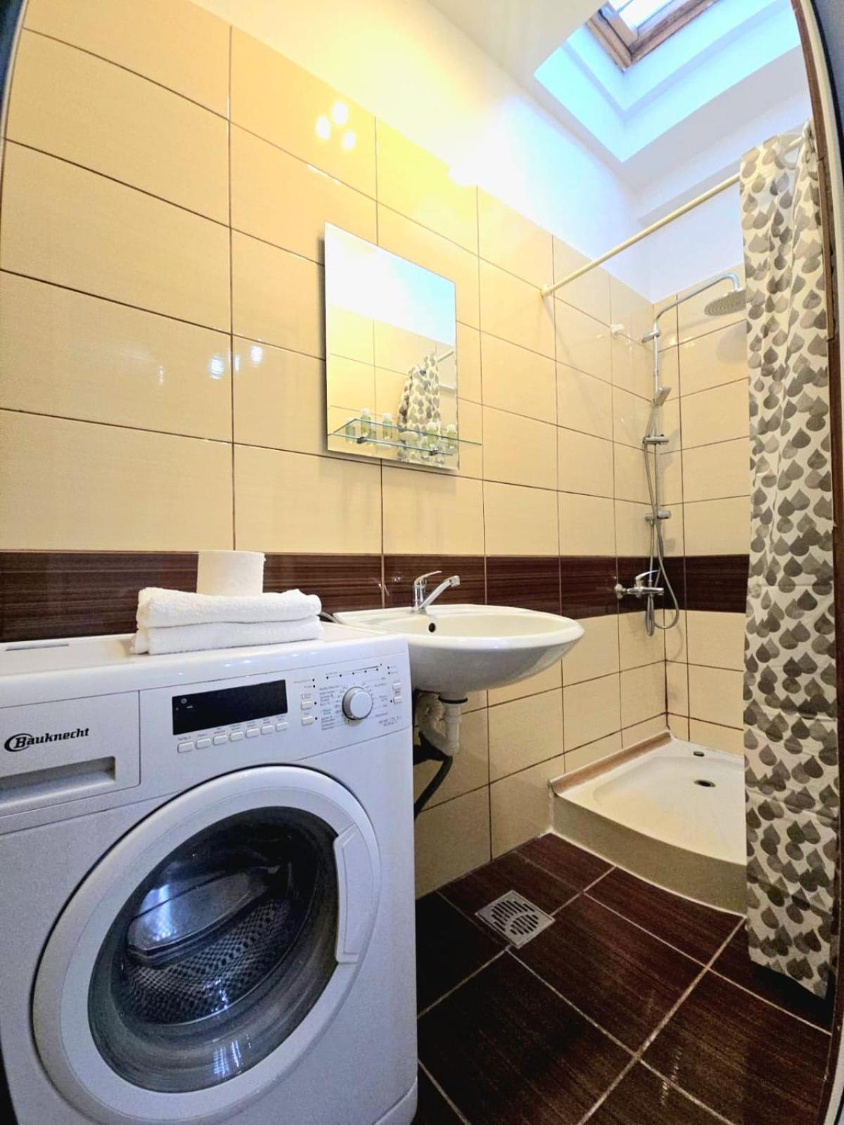 Appartamento Casa Bia Braşov Esterno foto