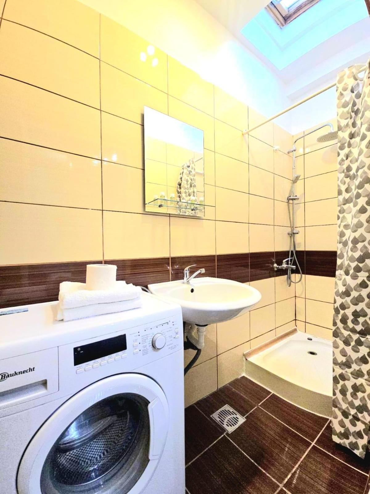 Appartamento Casa Bia Braşov Esterno foto